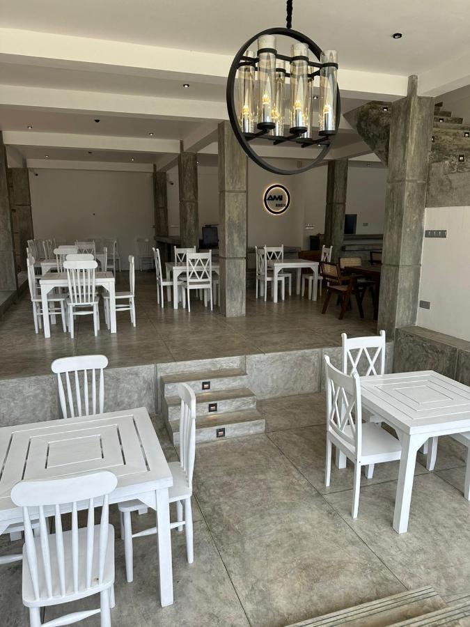 Ami Mirissa Hotel Ngoại thất bức ảnh