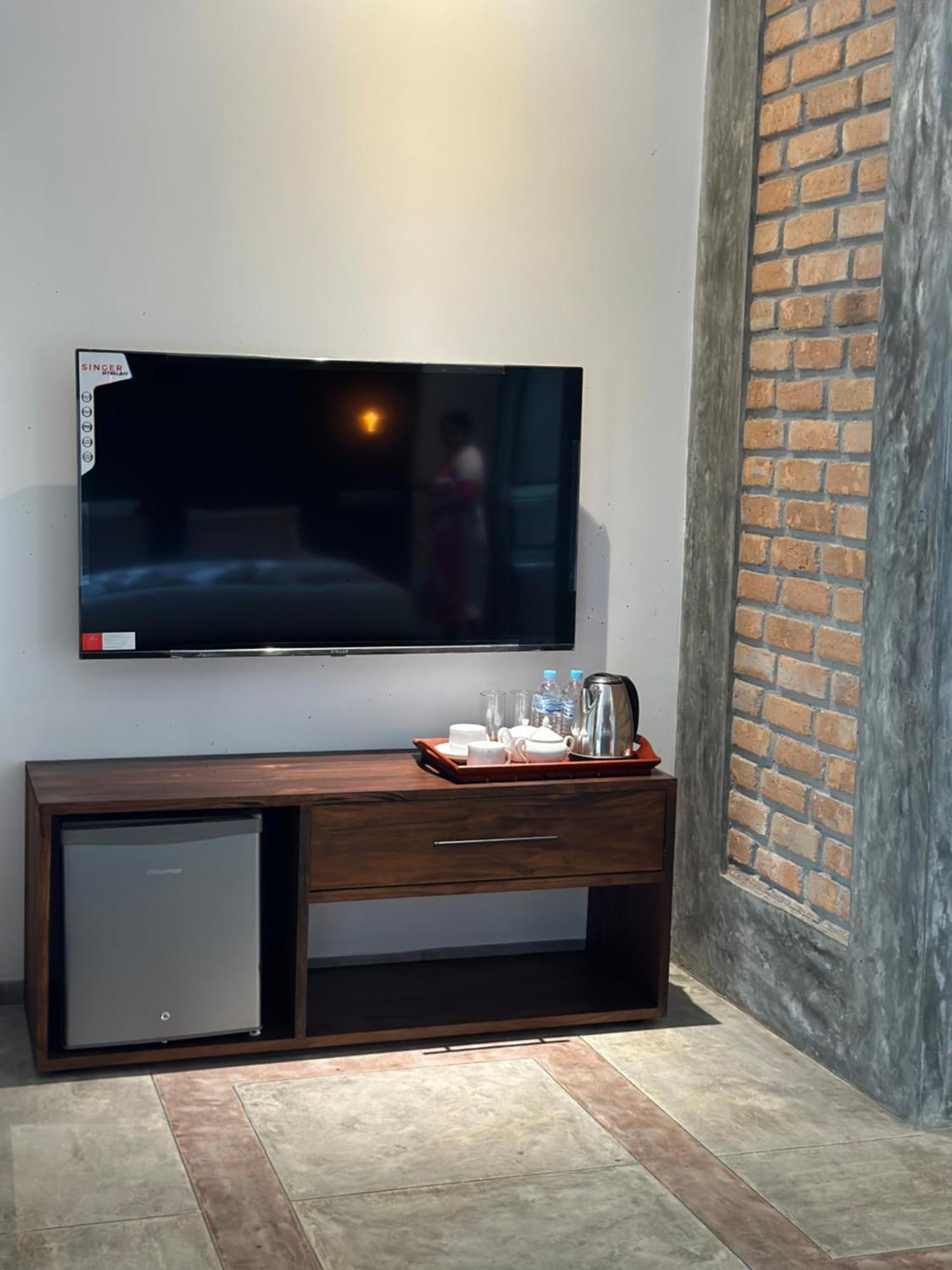 Ami Mirissa Hotel Ngoại thất bức ảnh