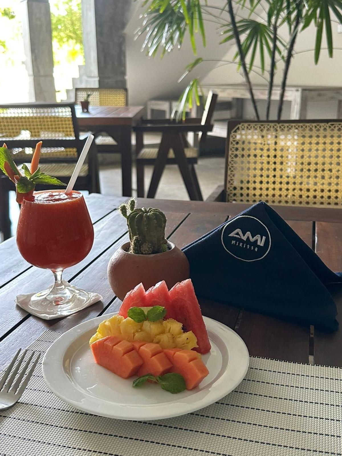 Ami Mirissa Hotel Ngoại thất bức ảnh